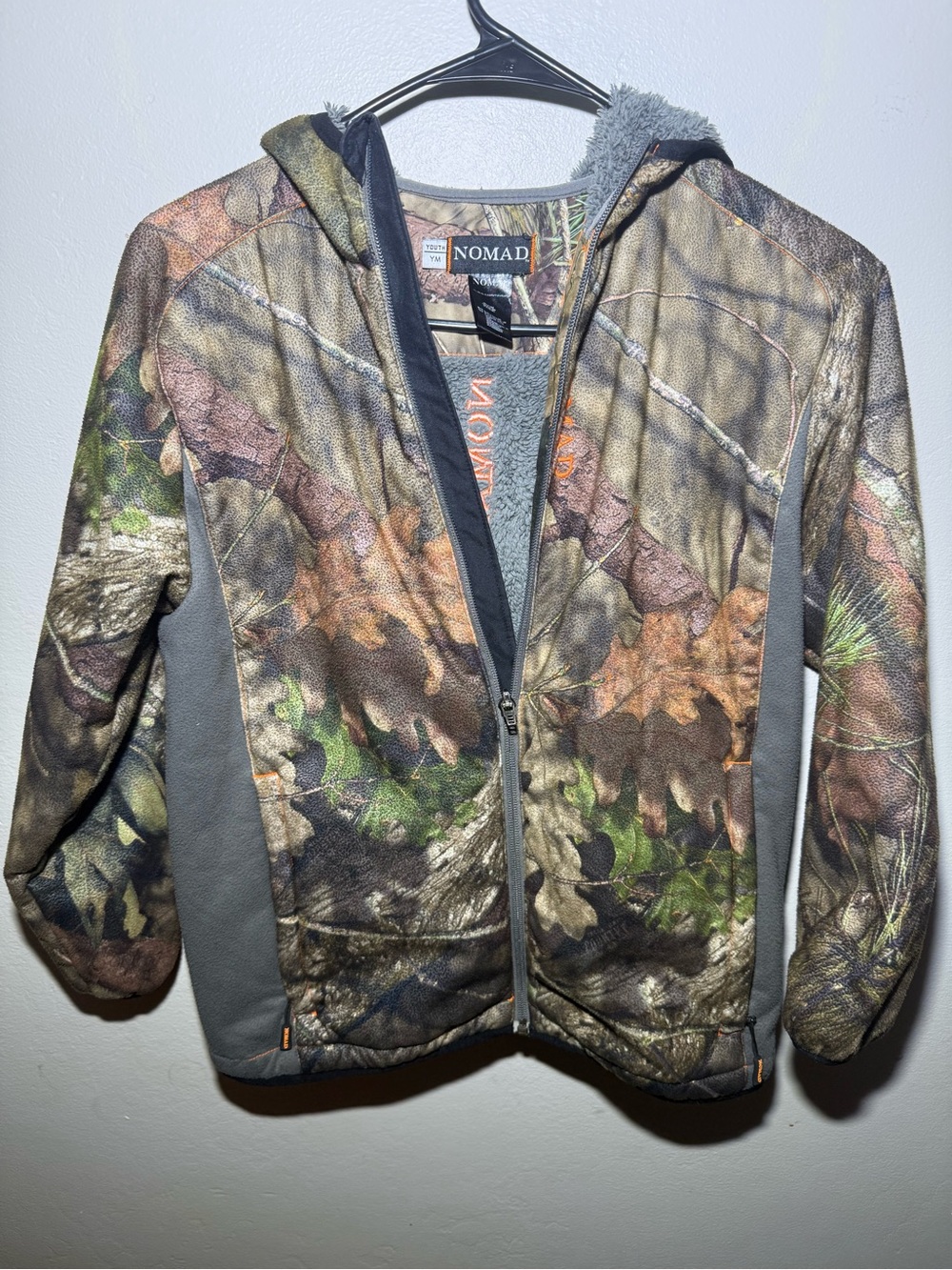 Nomad Realtree Camo Sherpa-Lined Hoodie Jacket - Gray, Green, Brown Youth Medium